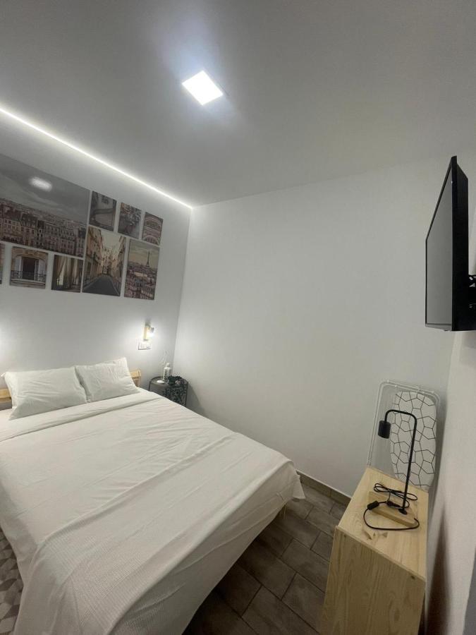 مدريد Apartamentos Jap Villaamil المظهر الخارجي الصورة
